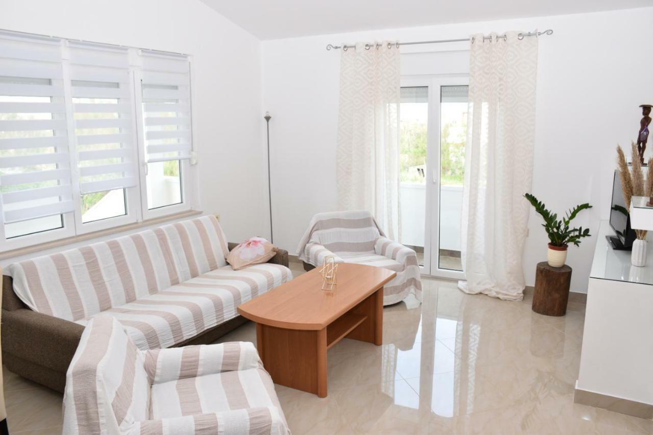 Apartments Piccolo Piaccere Razanac Luaran gambar